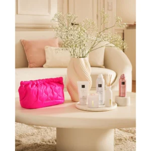 Coffret Rituals The Ritual of Sakura Large : vue détaillée ; Mousse de douche 200 ml + Crème pour le corps 150 ml + Bougie parfumée 140 g
