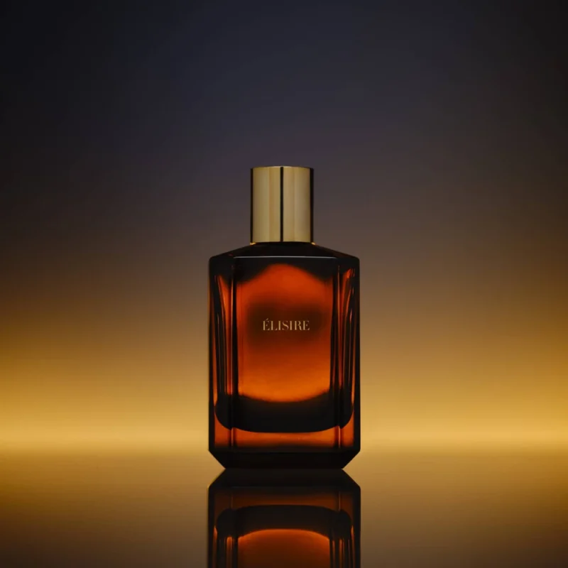 Élisire Aliksir, flacon dans une ambiance ambrée